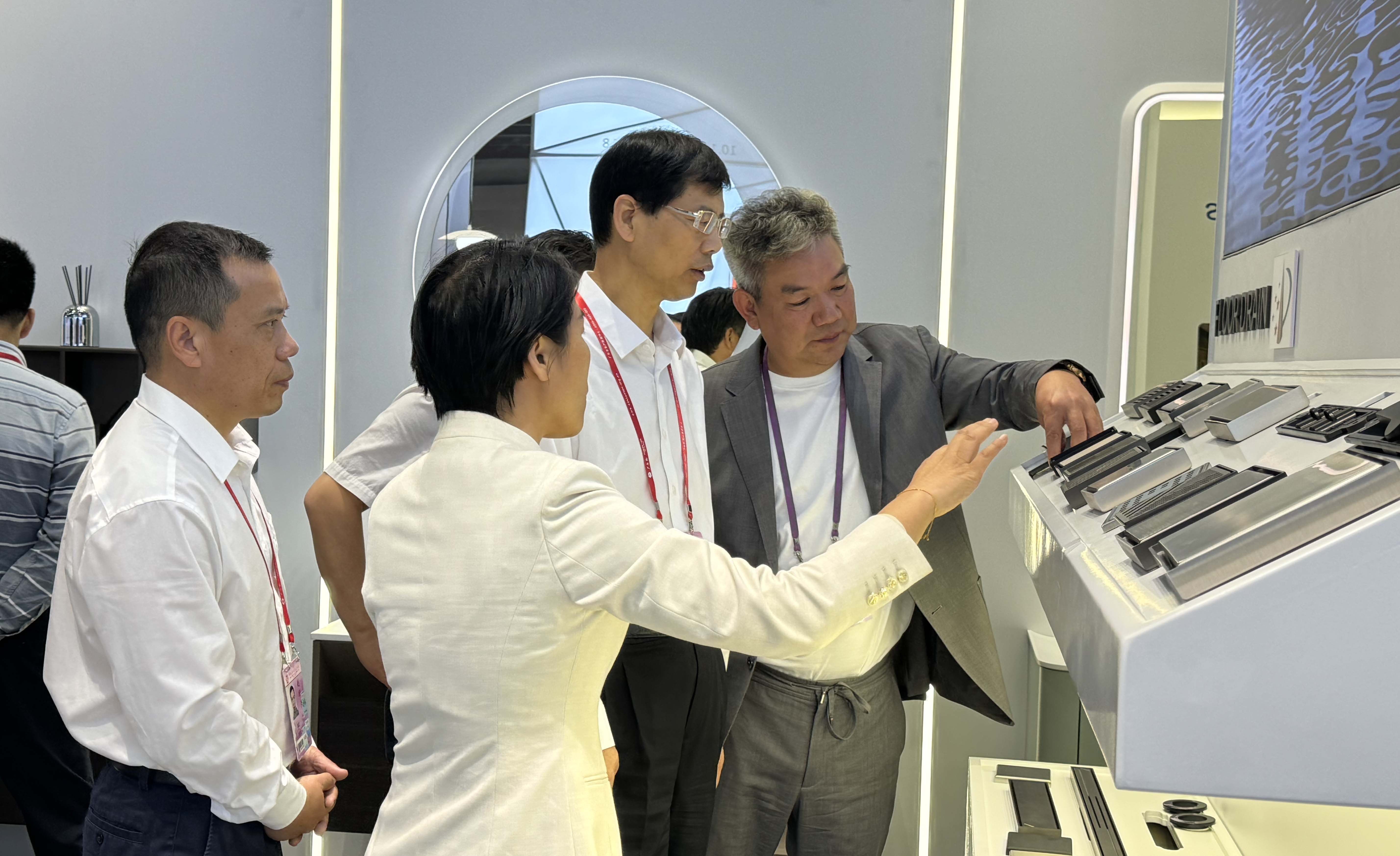 ?省贸促会会长一行莅临 k8凯发官网实力亮相第136届广交会